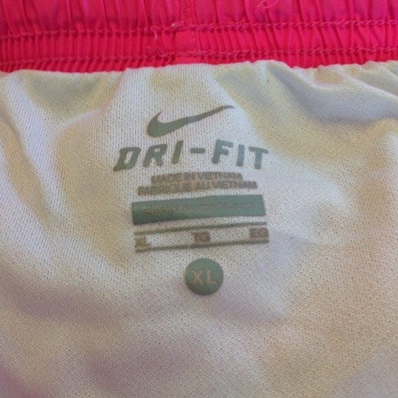 NIKE DRI-FIT Girl's X-Large Running Workout Athletic Shorts Pink Gray Athleisure - Picture 4 of 6